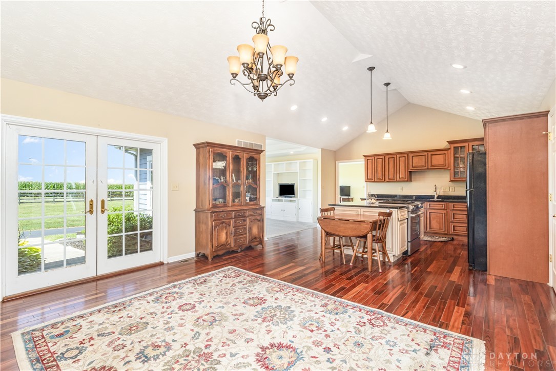 8648 Compton Road Waynesville, OH 45068 - Photo 27 of 39 Gallery Image 27
