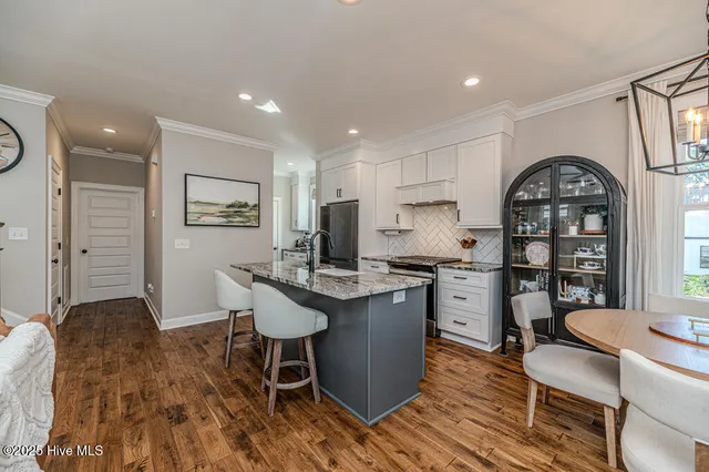 $657,000 | 705 North Leak Street, Southern Pines, NC 28387