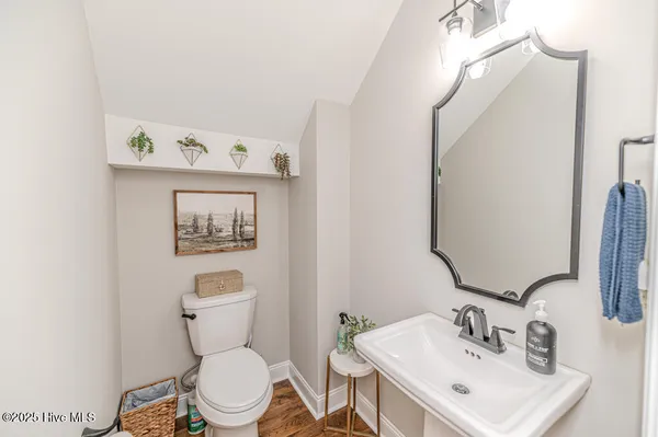 $649,000 | 705 North Leak Street, Southern Pines, NC 28387