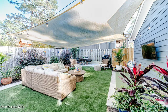 $657,000 | 705 North Leak Street, Southern Pines, NC 28387