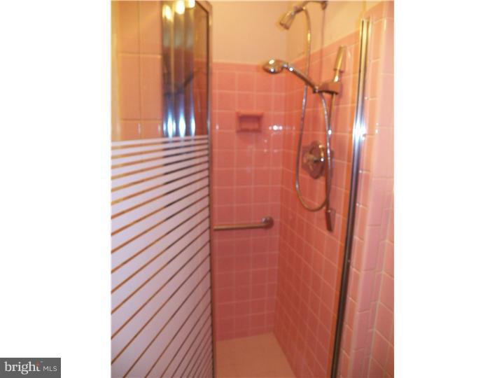 928 Church Road Springfield, PA 19064 - Photo 9 of 18 Master Bathroom