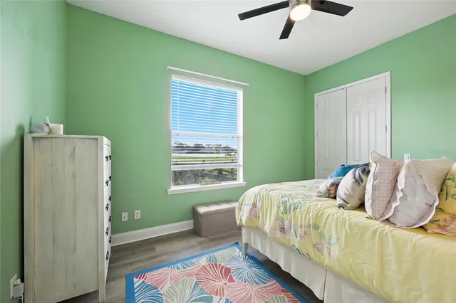 a view of a workspace with furniture