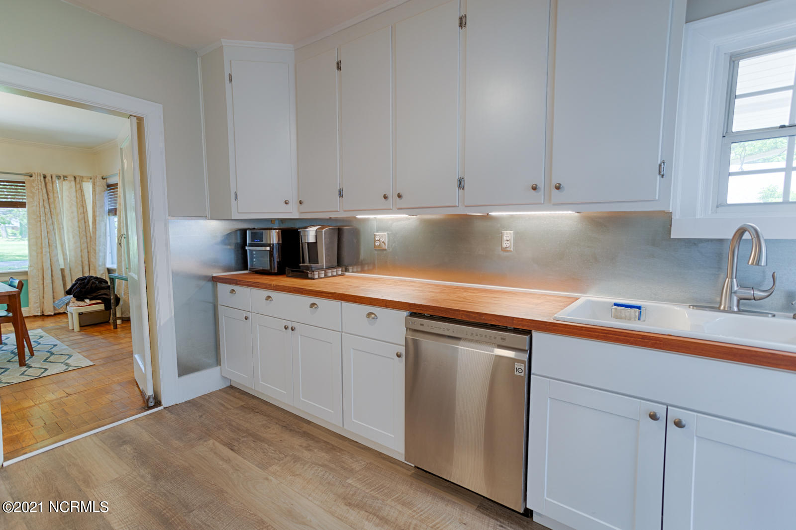 306 Golf Road Plymouth, NC 27962 - Photo 16 of 71 Kitchen View 3