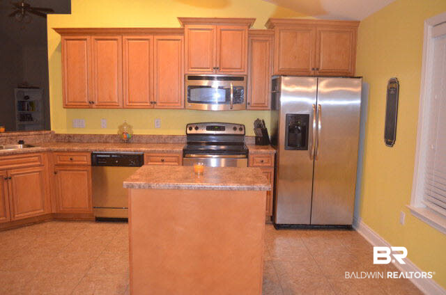 313 Wyatt Court Foley, AL 36535 - Photo 8 of 10