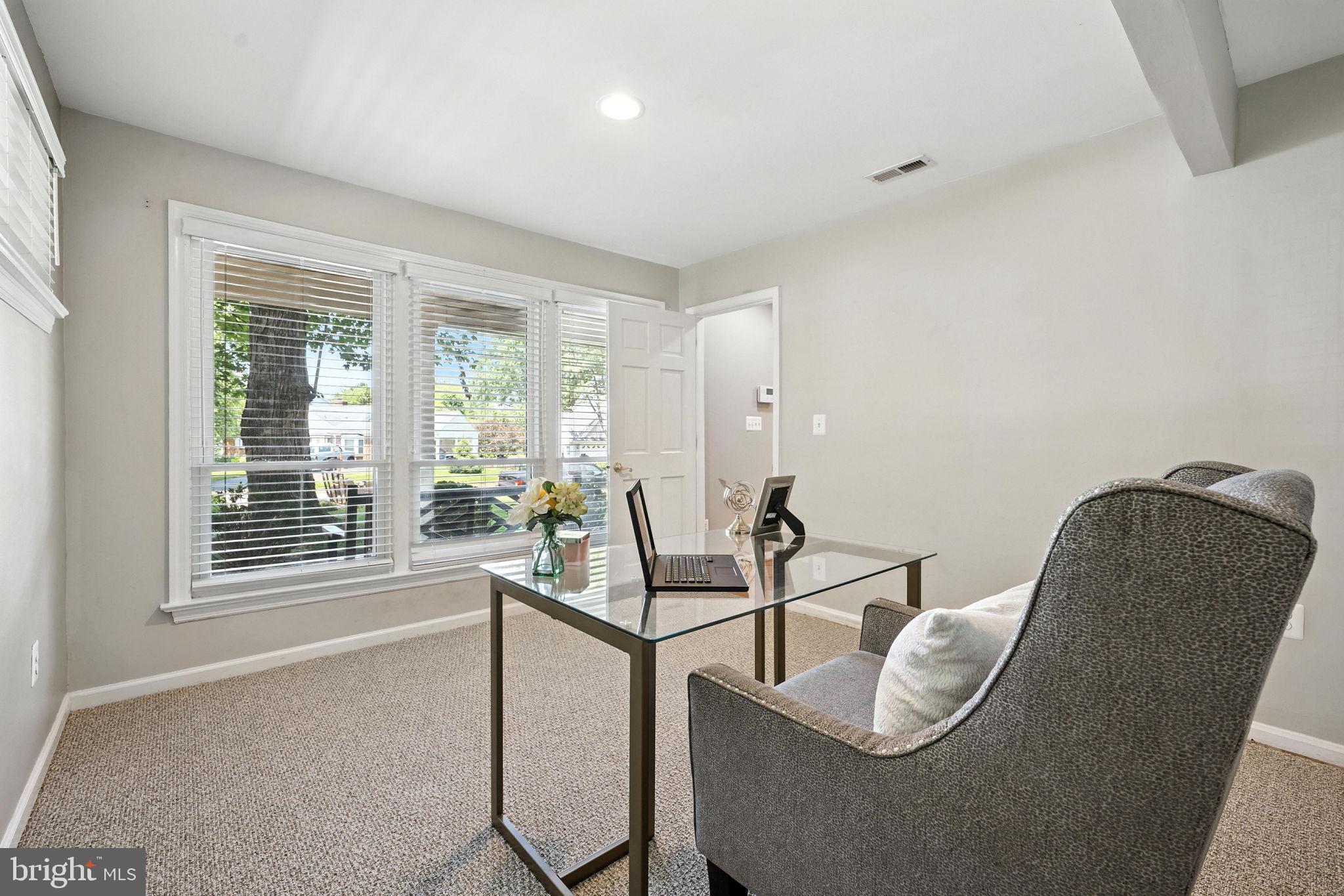 1725 Birch Road McLean, VA 22101 - Photo 15 of 38 Gallery Image 15