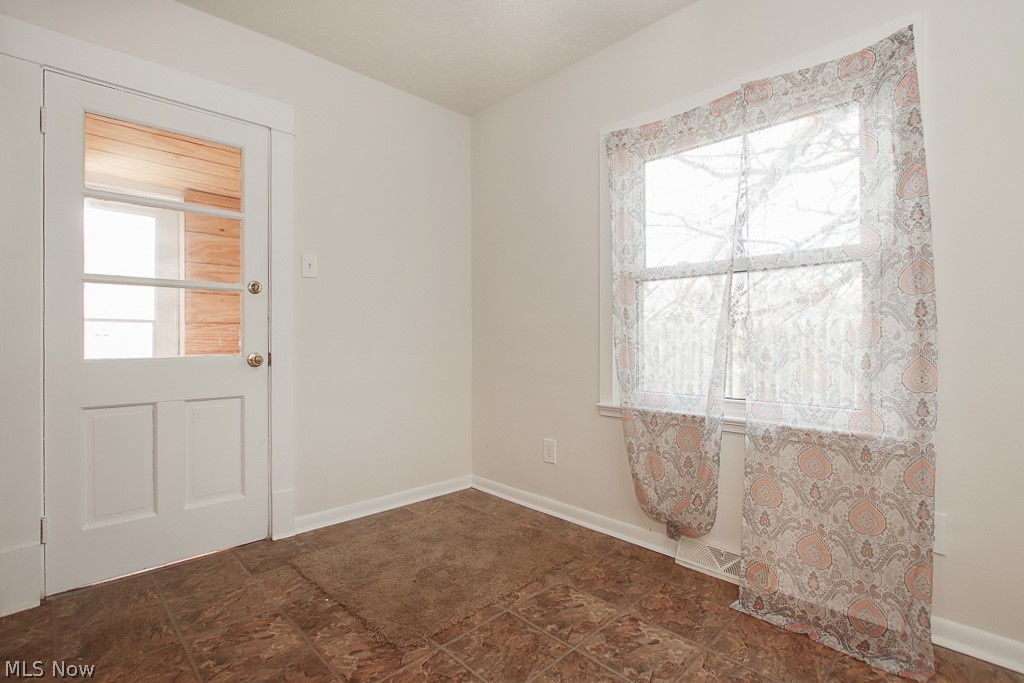 1306 Sheffield Road South Euclid, OH 44121 - Photo 15 of 23