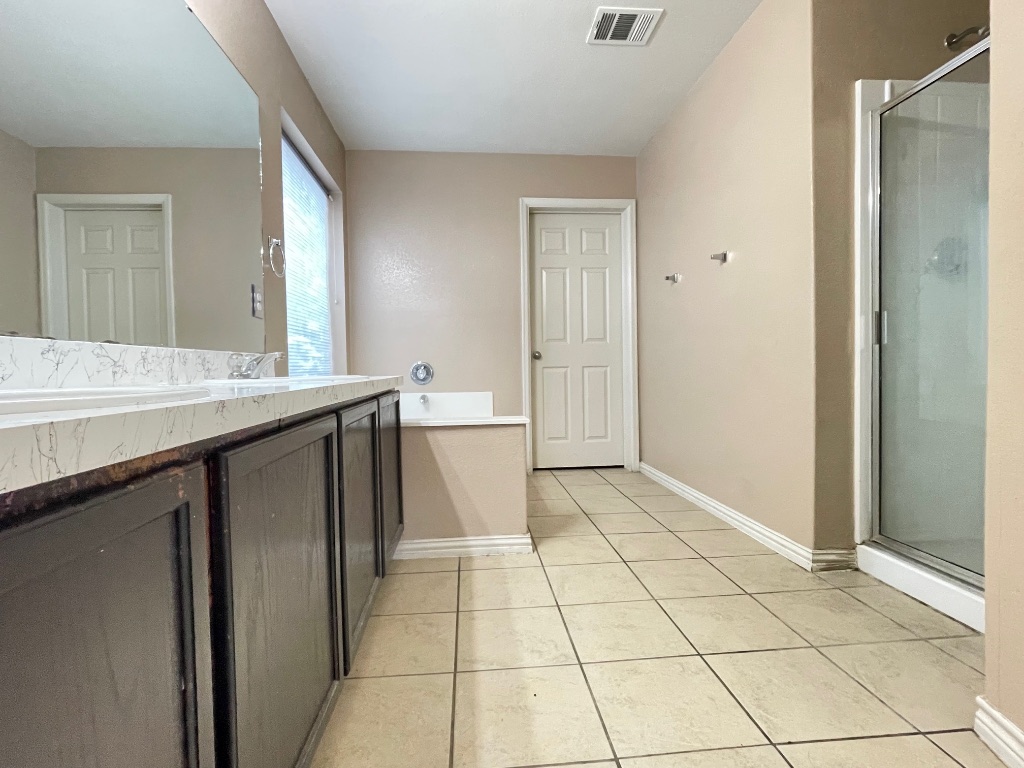 Undisclosed Address Elgin, TX 78621 - Photo 11 of 20