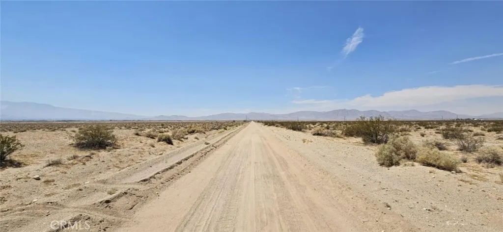 800 Granite Road Lucerne Valley, CA 92356 - Photo 2 of 4
