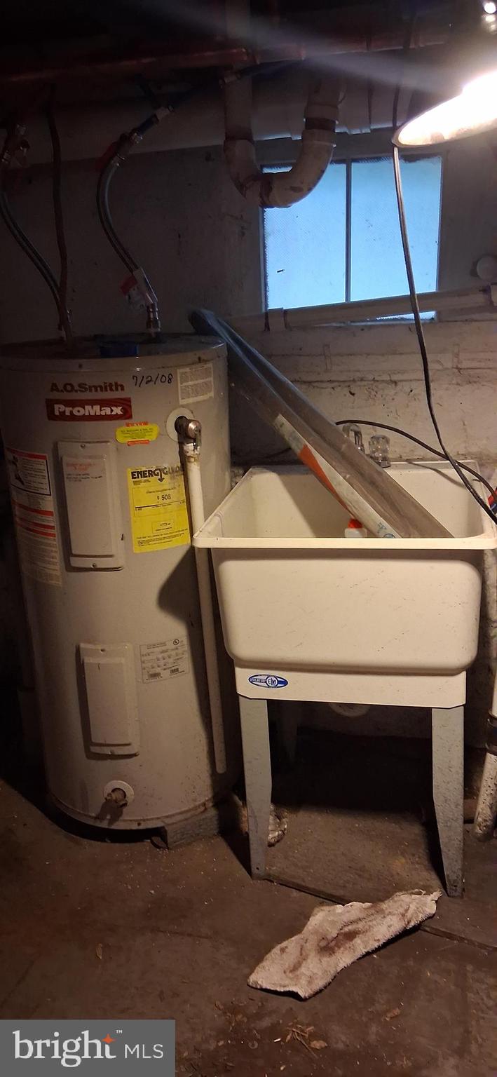 139 Church Street Twin Rocks, PA 15960 - Photo 47 of 47 a utility room with dryer and washer