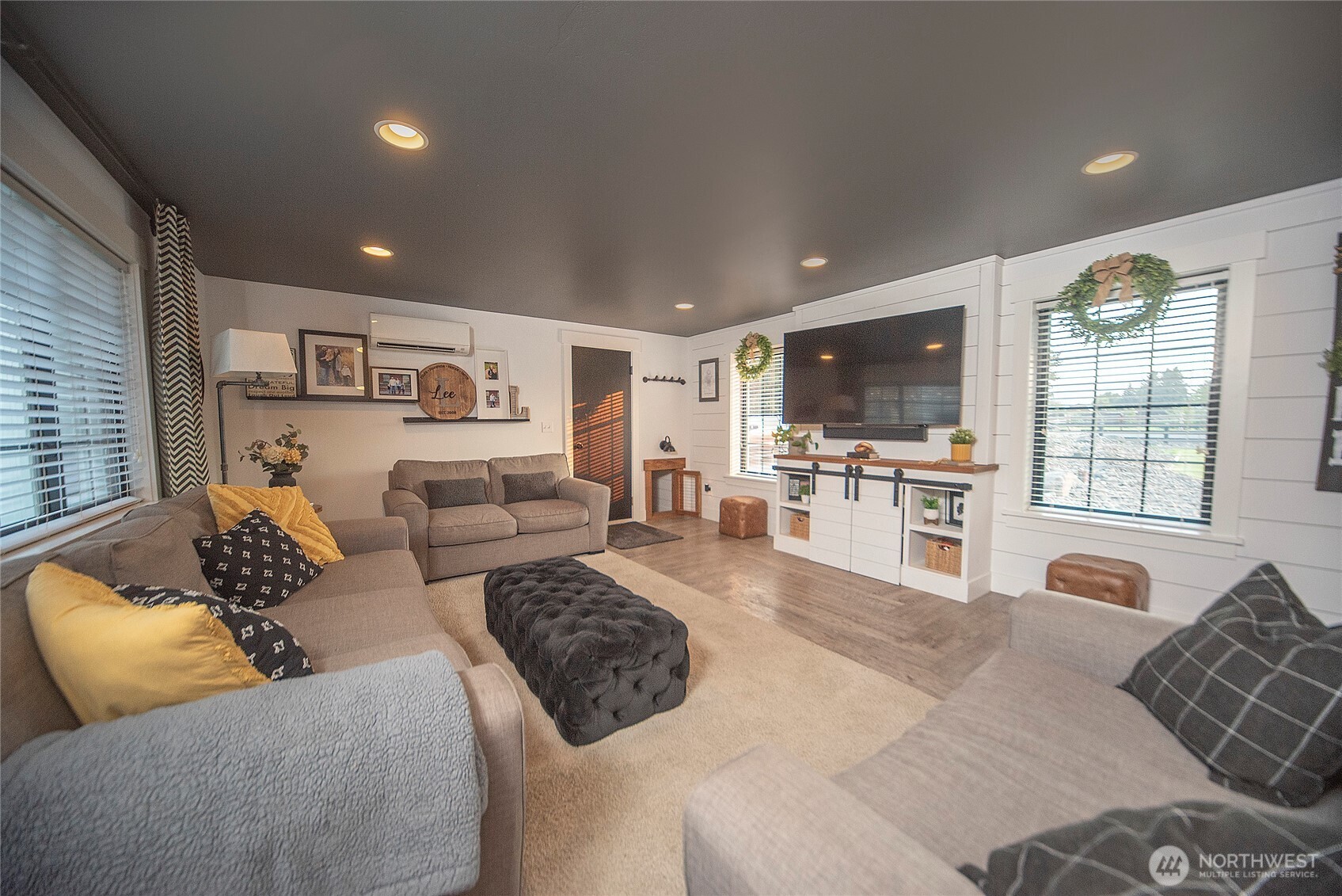 110 Brown Road Ellensburg, WA 98926 - Photo 4 of 40 a living room with furniture and a flat screen tv