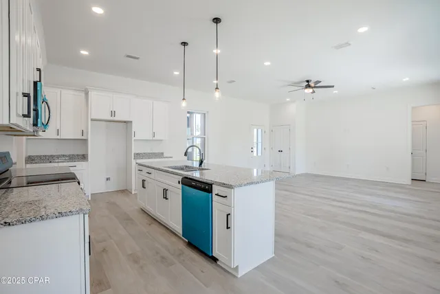 $469,500 | 319 West 35th Court, Panama City, FL 32405