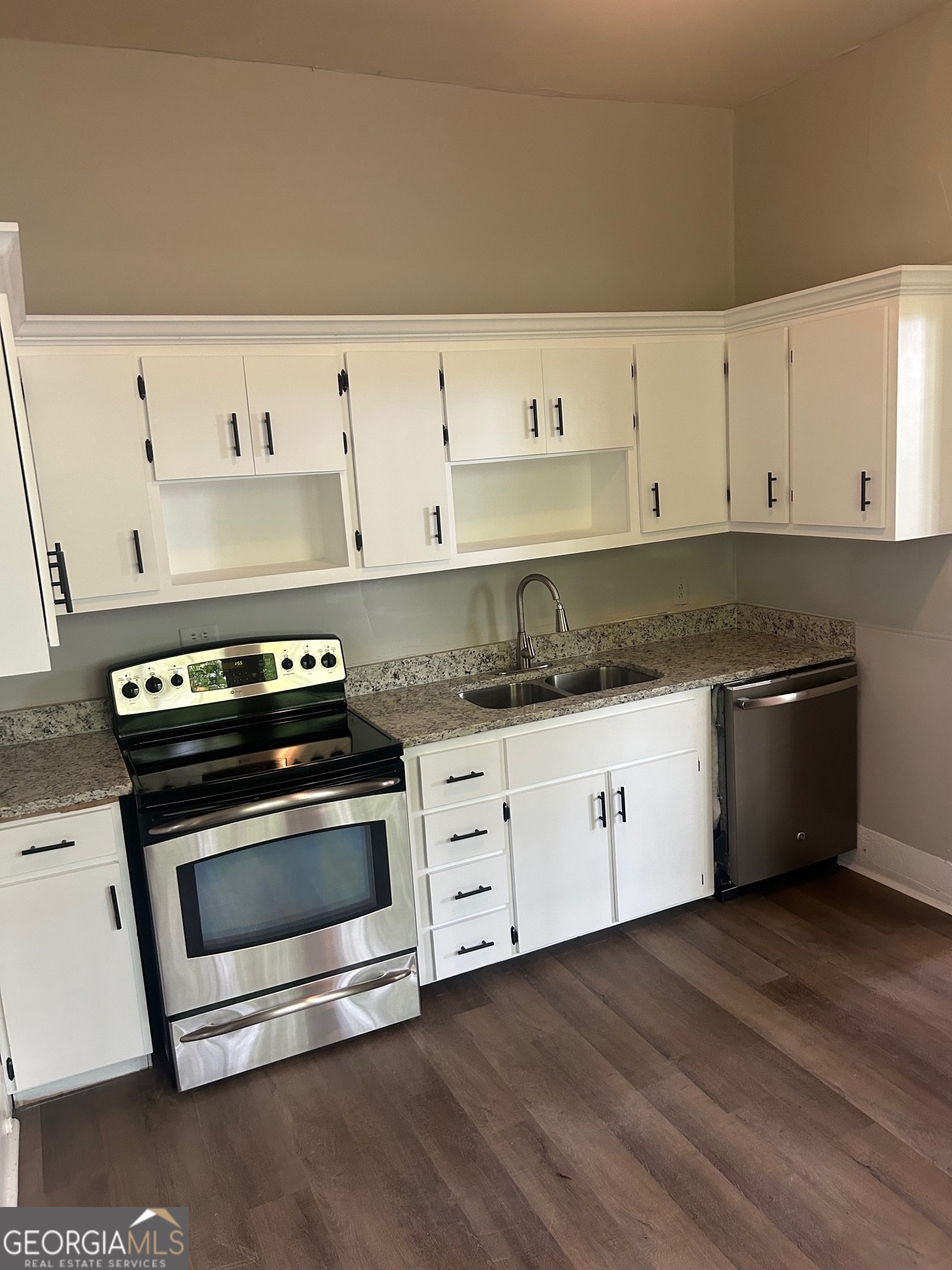 240 1st Street Northeast Rome, GA 30161 - Photo 6 of 12