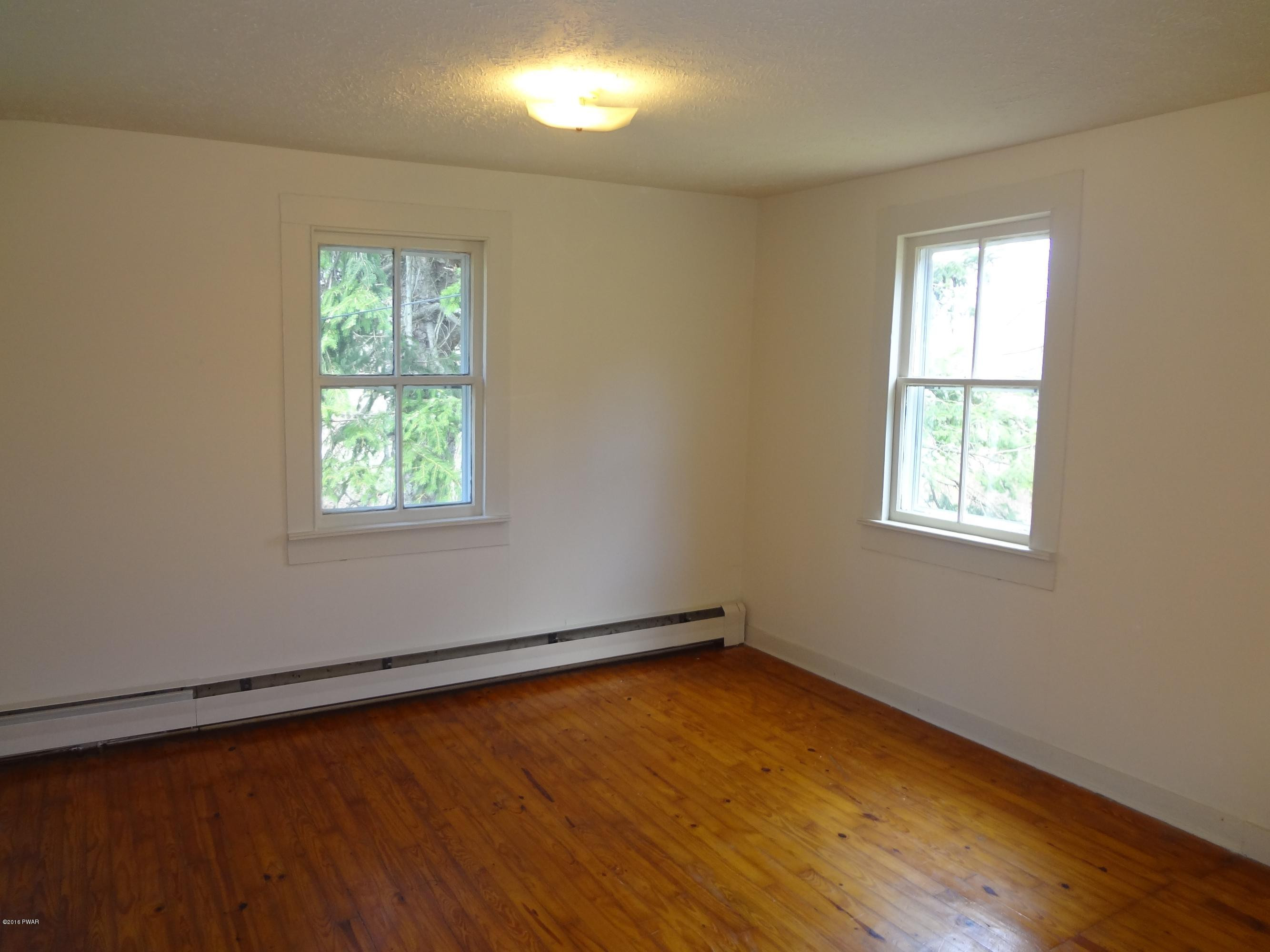 154 Hemlock Grove Road Greentown, PA 18426 - Photo 21 of 49
