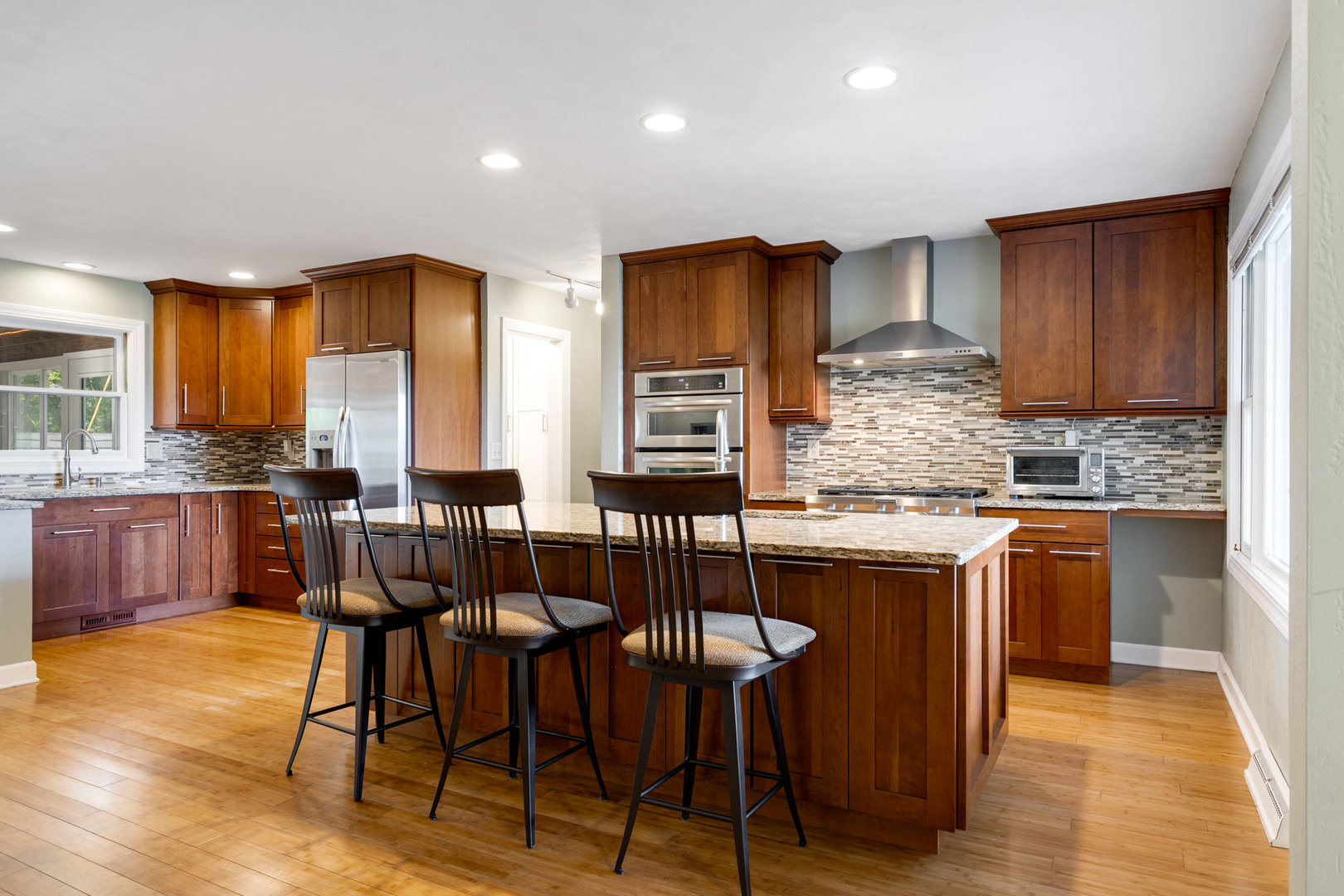 415 Maplewood Drive Sycamore, IL 60178 - Photo 11 of 31