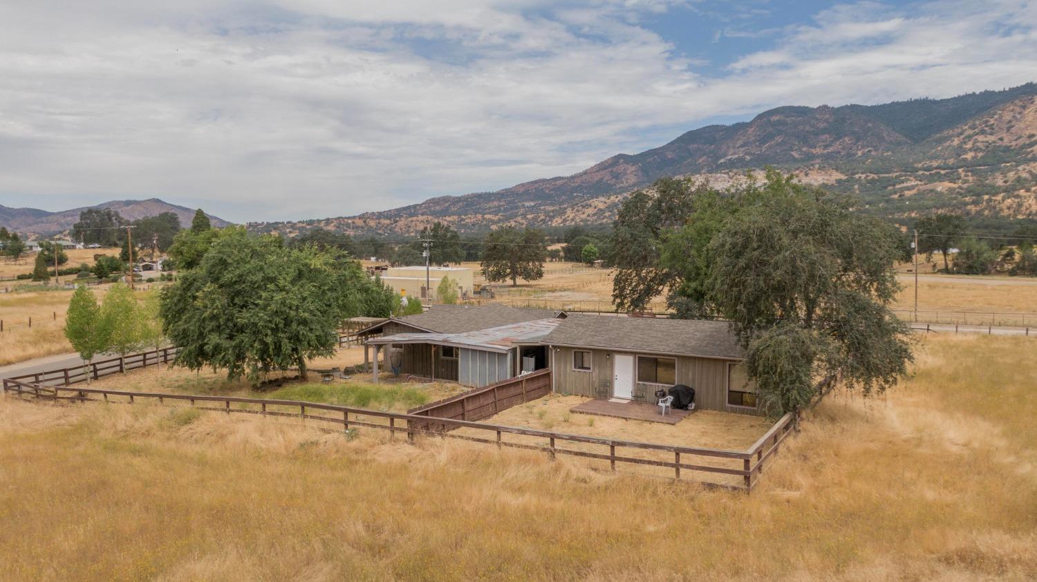39770 Dunlap Road Dunlap, CA 93621 - Photo 6 of 45 Gallery Image 6