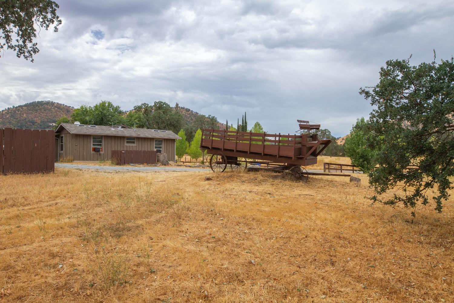 39770 Dunlap Road Dunlap, CA 93621 - Photo 9 of 45 Gallery Image 9
