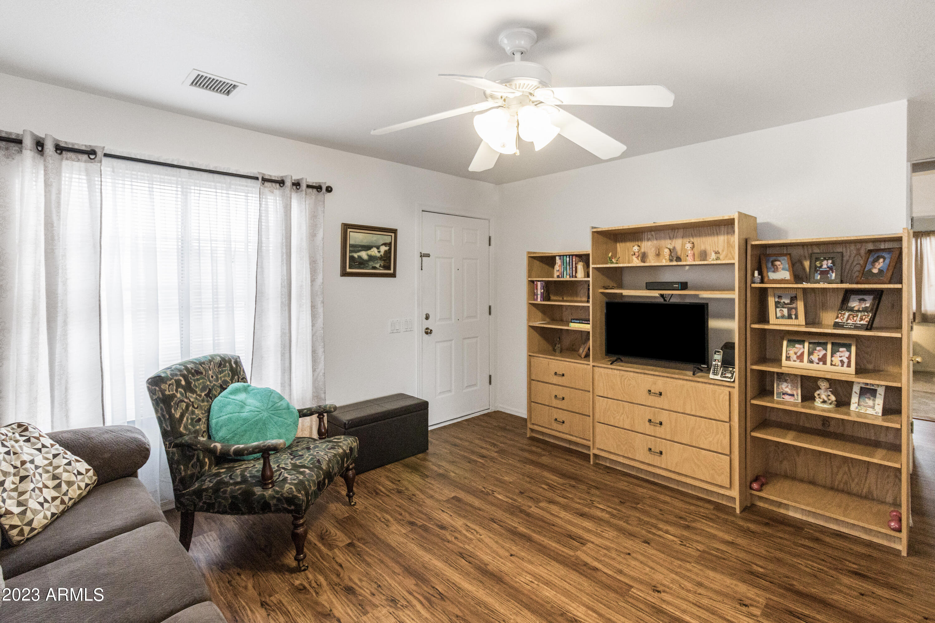 1750 East Sycamore Road Casa Grande, AZ 85122 - Photo 8 of 23 Living Room
