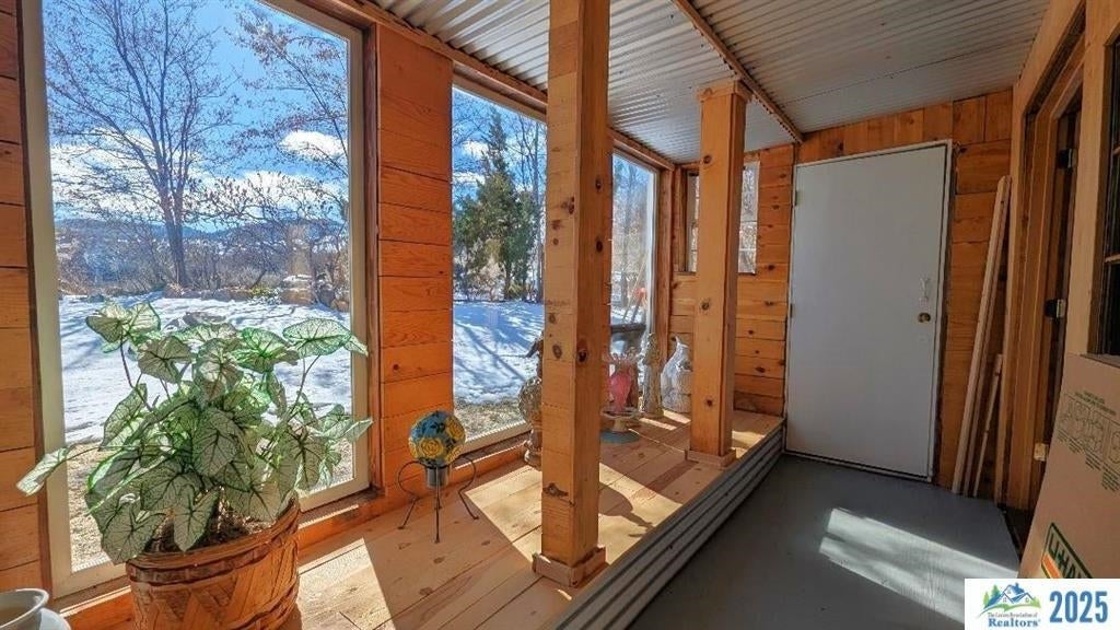 450-075 Lyzenga Road Milford, CA 96121 - Photo 18 of 21 Gallery Image 18