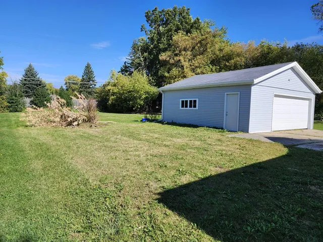$235,000 | 1426 Johnson Avenue, Caledonia, WI 53402