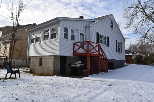 a side view of a house