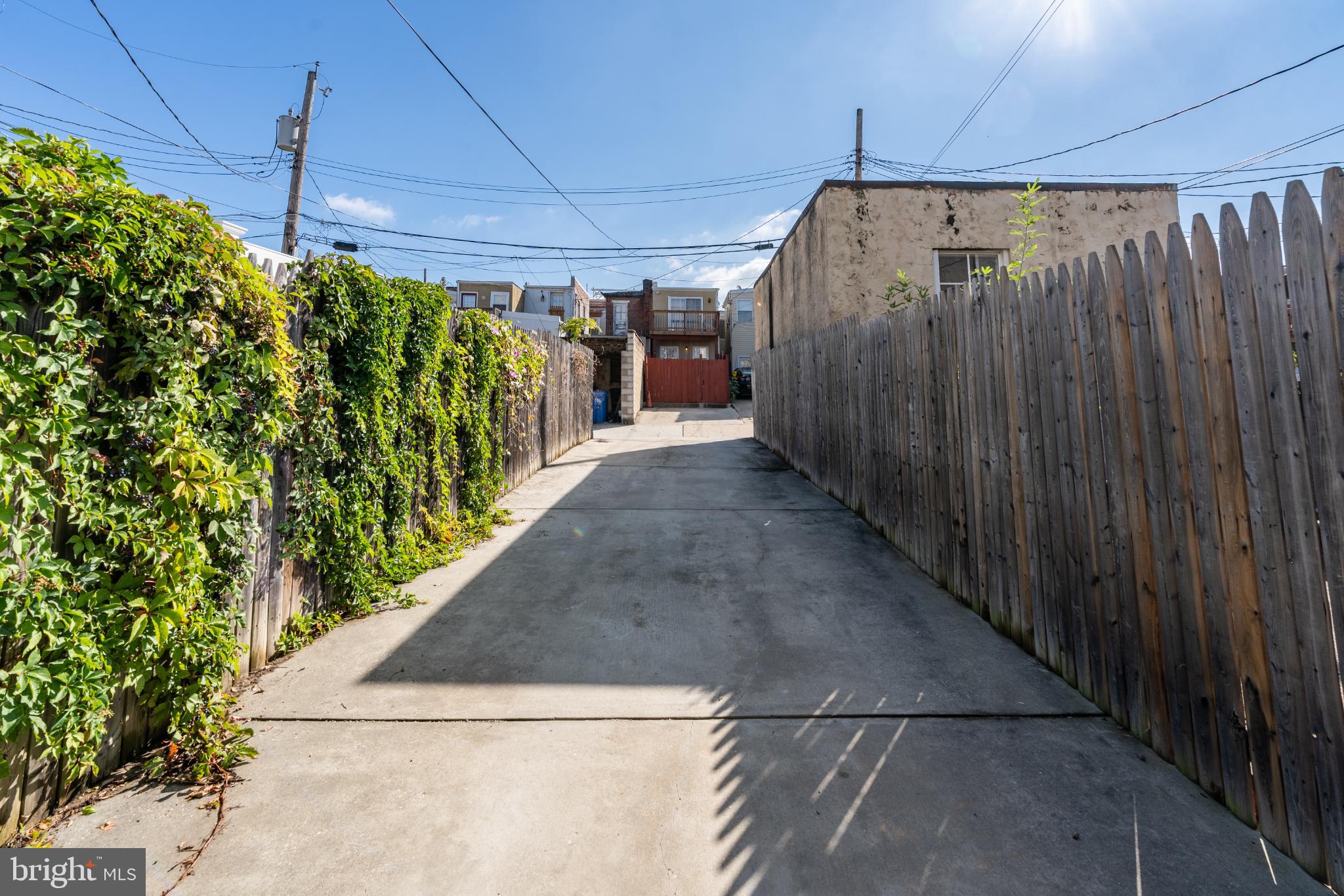 23 South Washington Street Baltimore, MD 21231 - Photo 40 of 57 a view of a garage with stairs