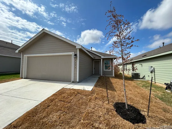 $1,645 | 4206 Osmosis Drive, San Antonio, TX 78223