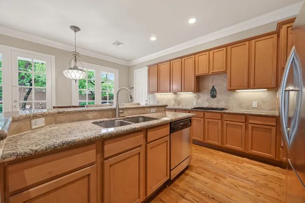 $990,000 | 10932 Lasso Lane, Houston, TX 77079