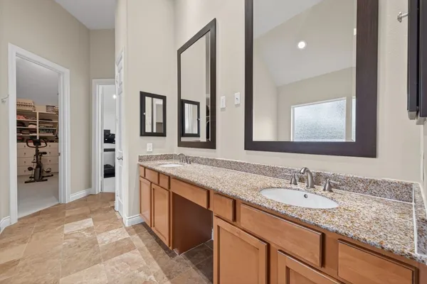 $990,000 | 10932 Lasso Lane, Houston, TX 77079