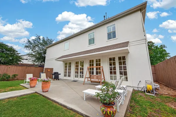 $990,000 | 10932 Lasso Lane, Houston, TX 77079