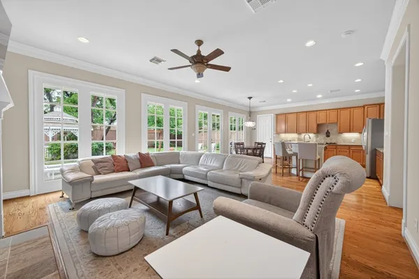 $990,000 | 10932 Lasso Lane, Houston, TX 77079