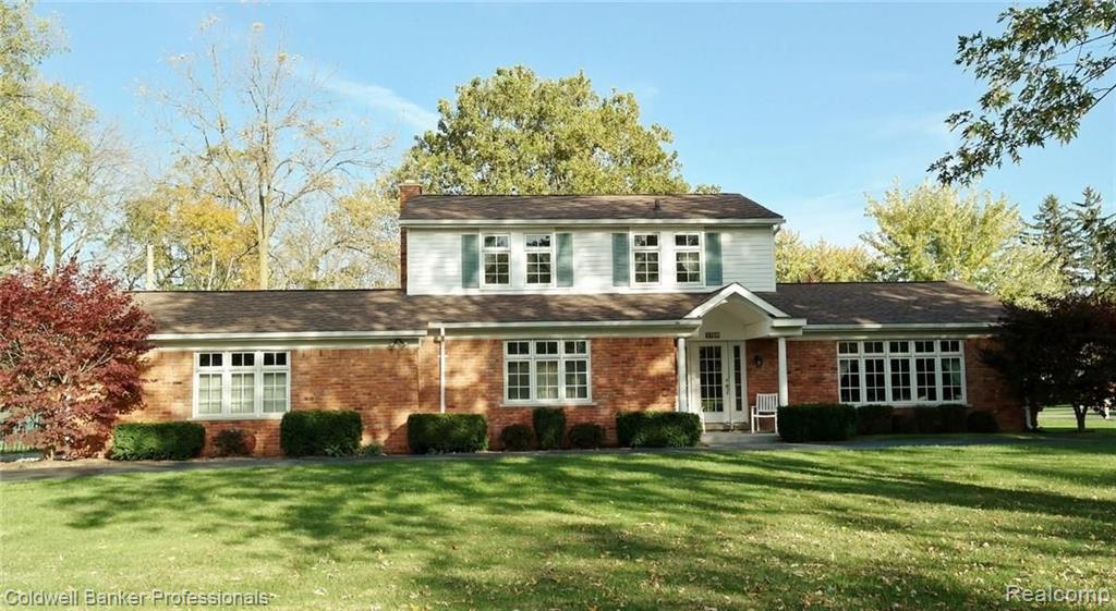 2789 Bridle Road Bloomfield Hills, MI 48304 - Photo 1 of 46