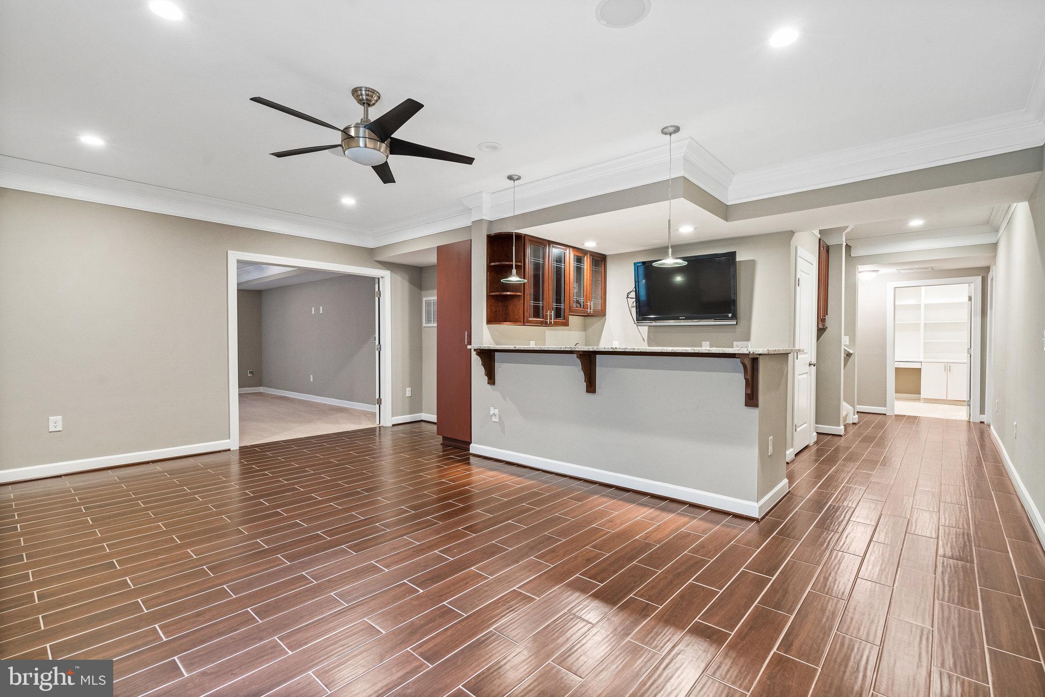 4561 Rona Place Fairfax, VA 22030 - Photo 66 of 78 Wet bar