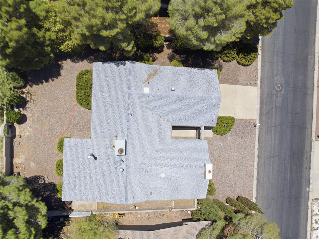 590 Ridgecrest Drive Kingman, AZ 86409 - Photo 33 of 33 an aerial view of a house with a yard