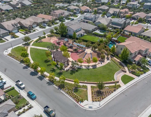 $630,000 | 572 Pinnacle Drive, Madera, CA 93636