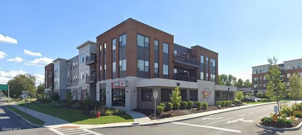 $2,495 | 580 Columbia Turnpike, Unit 212, East Greenbush, NY 12061