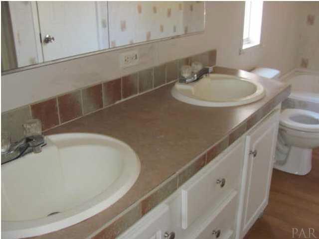 9524 Tower Ridge Road Pensacola, FL 32526 - Photo 12 of 16