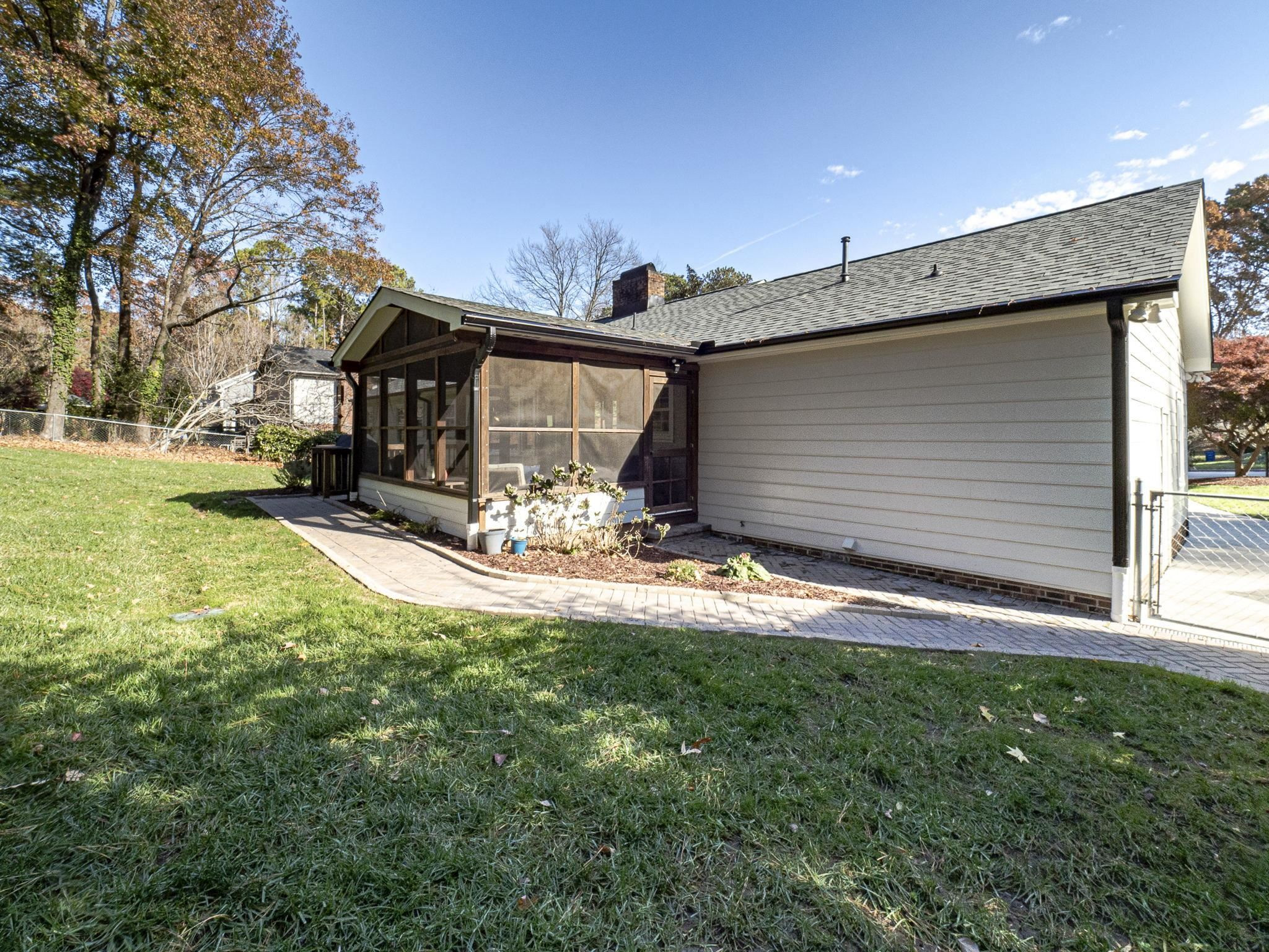 6813 Valley Drive Raleigh, NC 27612 - Photo 28 of 37 Photo 28