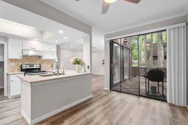 $362,000 | 161 Litchfield Lane, Houston, TX 77024