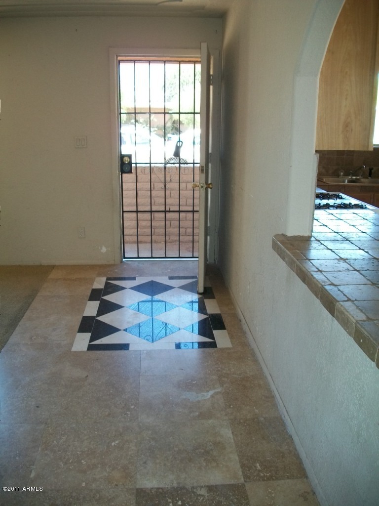901 East Darrel Road Phoenix, AZ 85042 - Photo 2 of 12 FRONT ENTRY