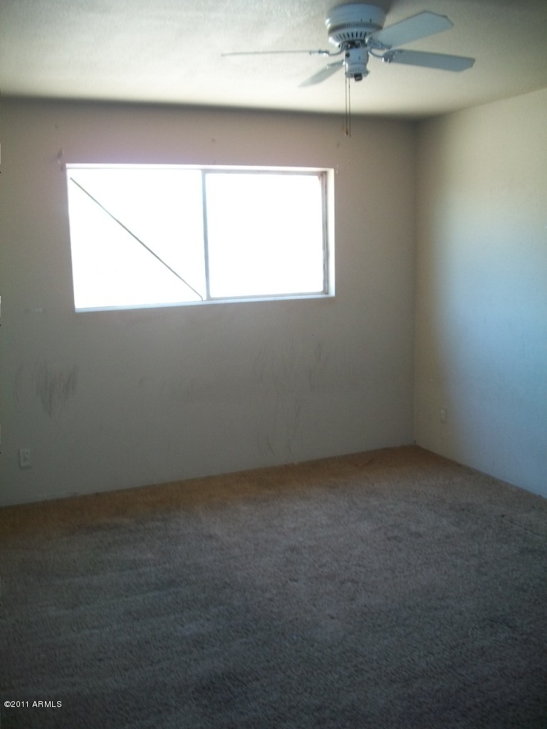 901 East Darrel Road Phoenix, AZ 85042 - Photo 10 of 12 BDRM