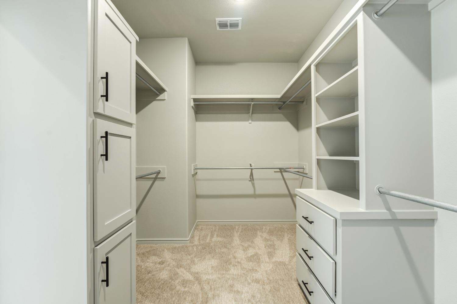 4608 140th Street Lubbock, TX 79424 - Photo 45 of 49 a view of walk in closet