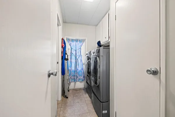a view of a walk in closet