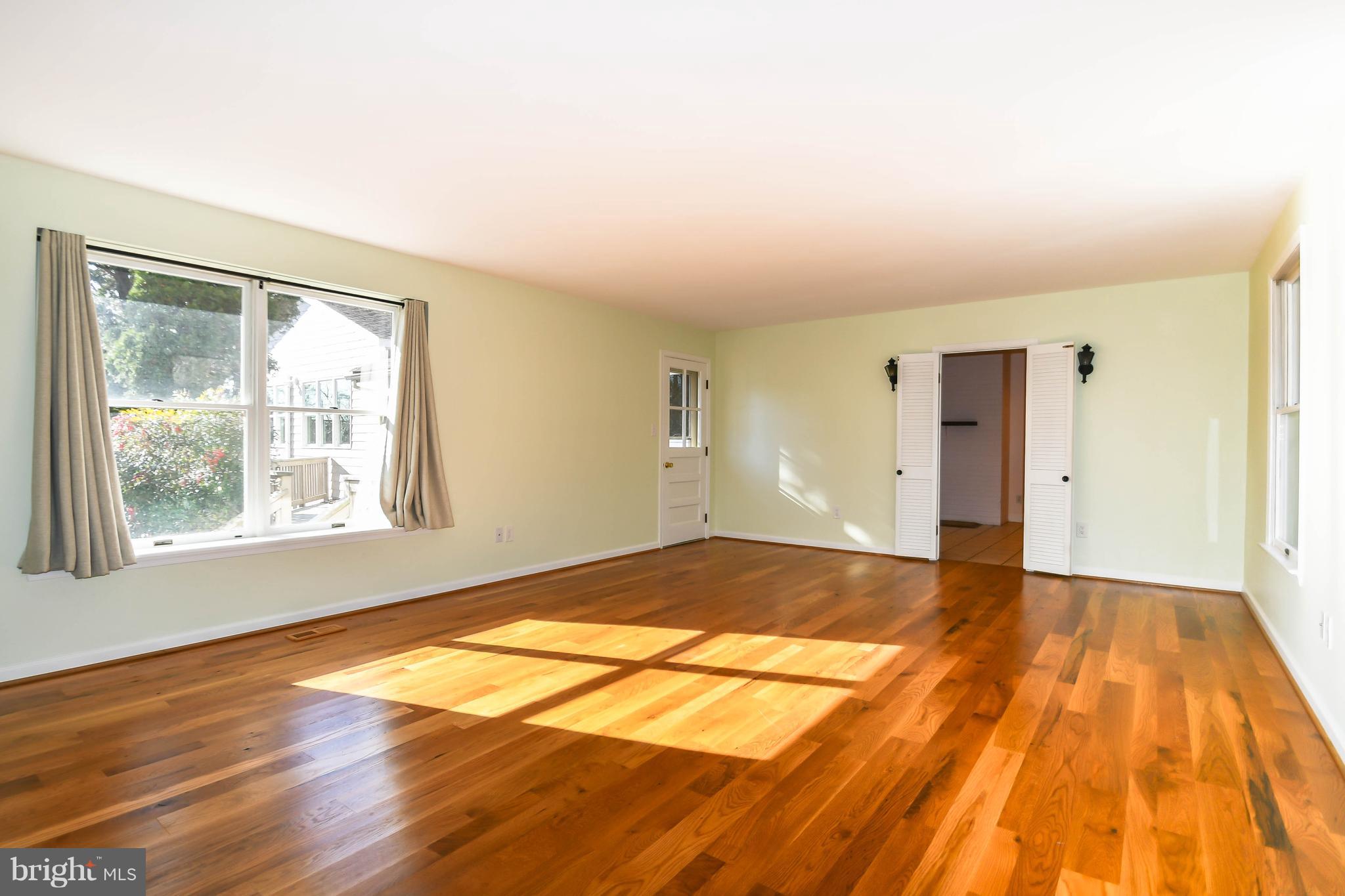 13623 Bardon Road Phoenix, MD 21131 - Photo 13 of 35 Family Room with Hardwood Flooring