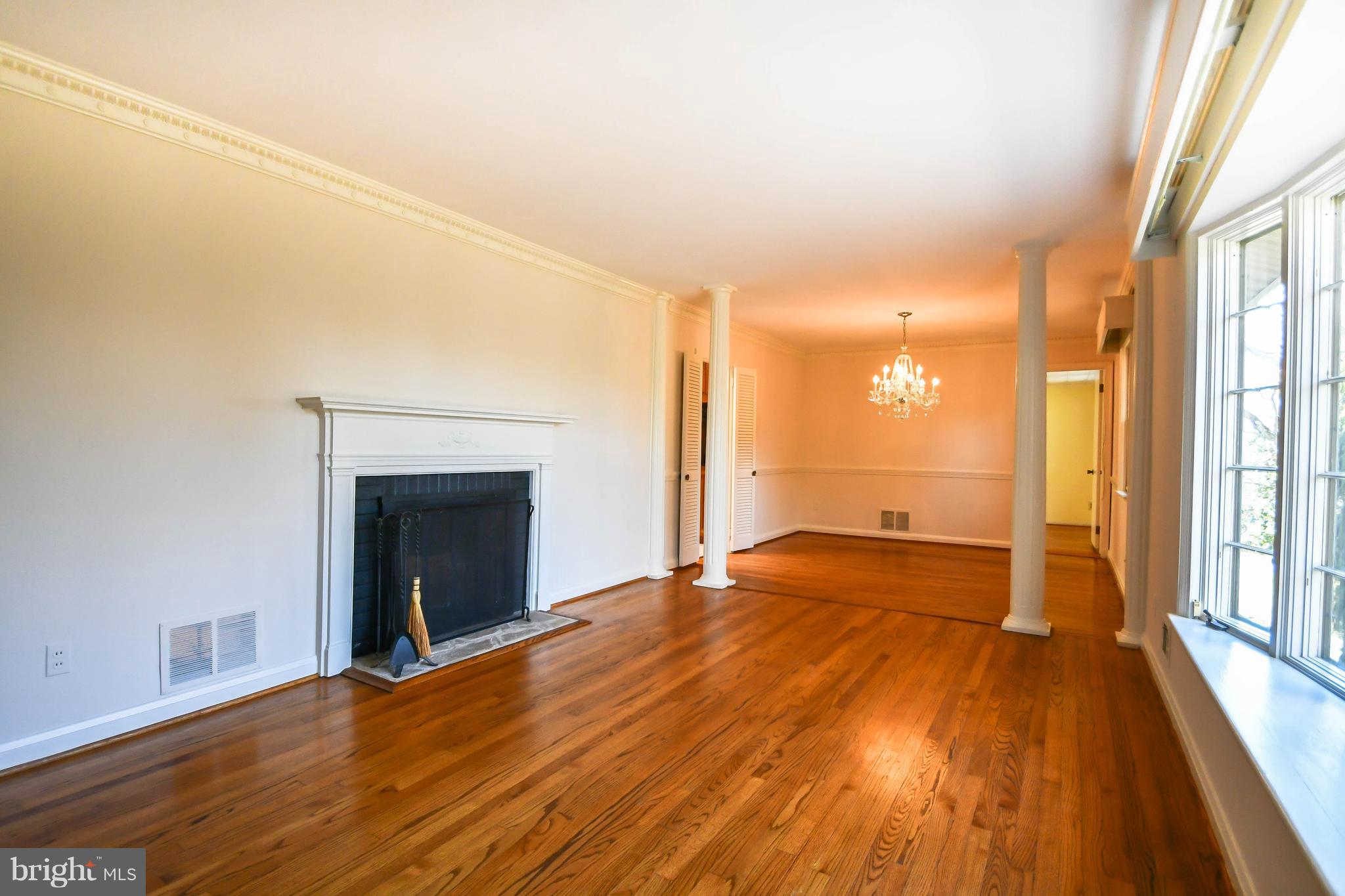 13623 Bardon Road Phoenix, MD 21131 - Photo 8 of 35 Living Room with Hardwood Floors