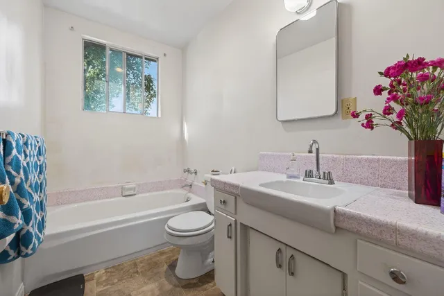 $850,000 | 1053 South Rice Road, Ojai, CA 93023