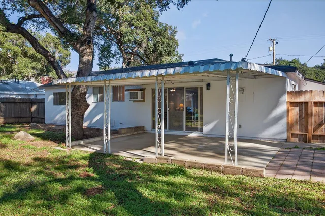 $850,000 | 1053 South Rice Road, Ojai, CA 93023