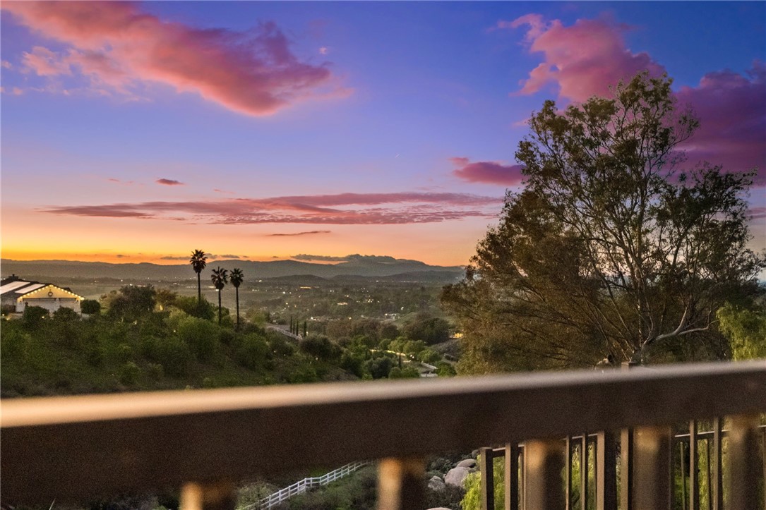 40465 Parado Del Sol Drive Temecula, CA 92592 - Photo 4 of 76