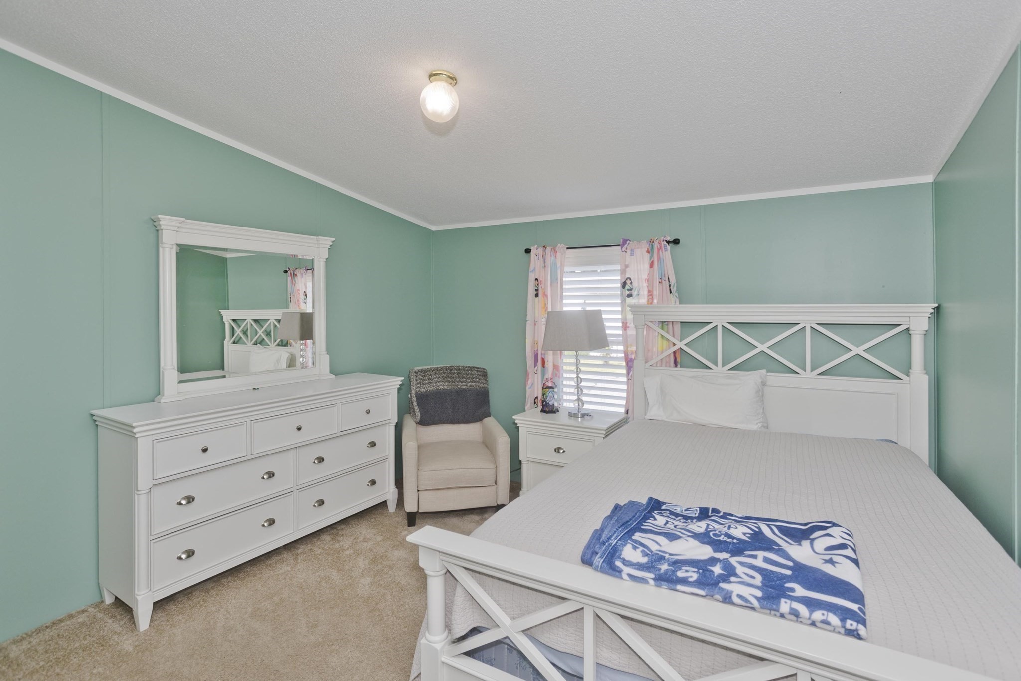 43 Somerset Road Chicopee, MA 01020 - Photo 13 of 18 Gallery Image 13