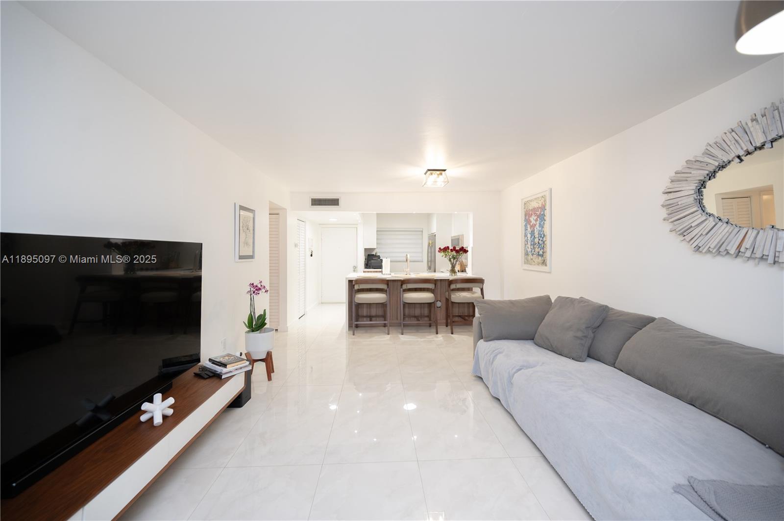 10875 Southwest 112th Avenue, Unit 204 Miami, FL 33176 - Photo 7 of 28