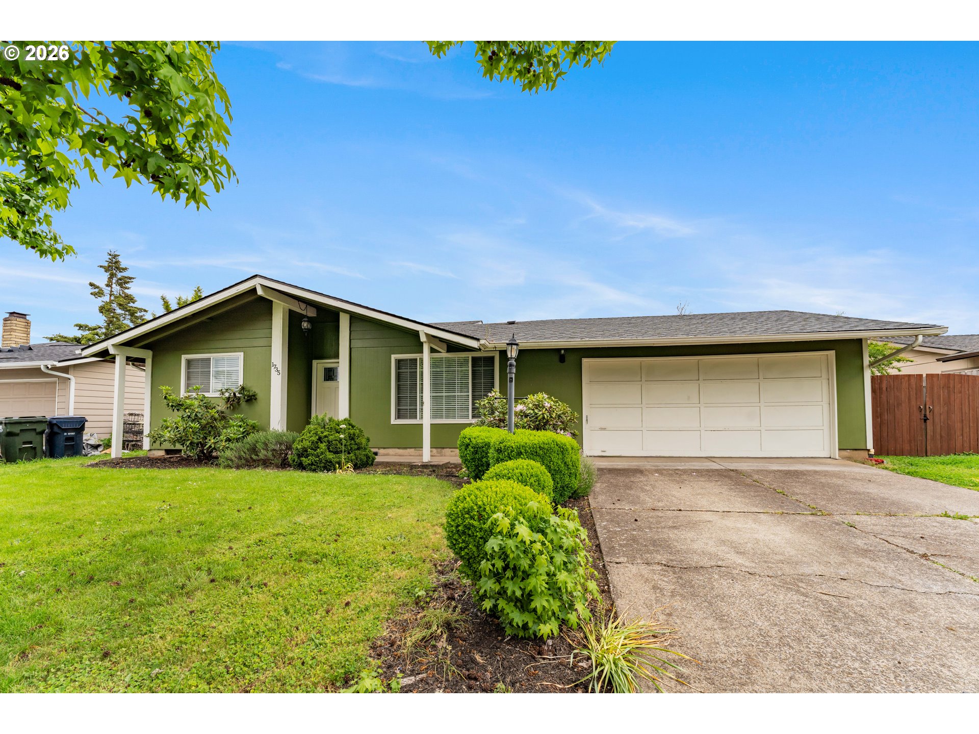 1735 Rainbow Drive Springfield, OR 97477 - Photo 1 of 17